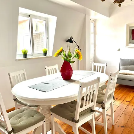 2 Bedroom, 2 Bathroom With Terrasse - Palma Lisbon